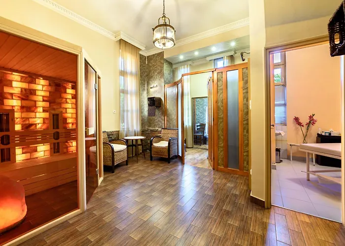 Negy Evszak Hotel 3*