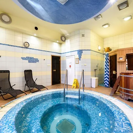 Hotel Negy Evszak 3*