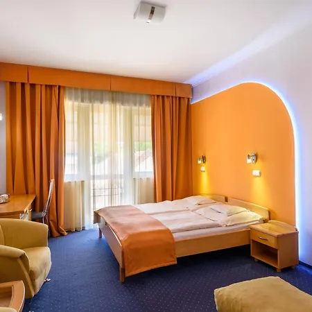 Negy Evszak Hotel Hajduszoboszlo