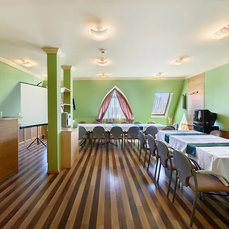 Negy Evszak Hotel