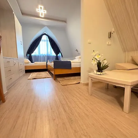 Negy Evszak Hotel 3*