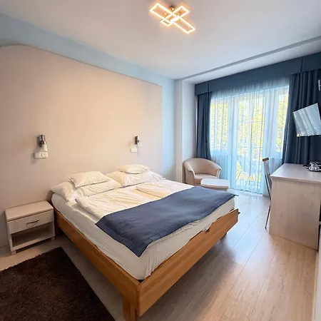 Hotel Negy Evszak 3*