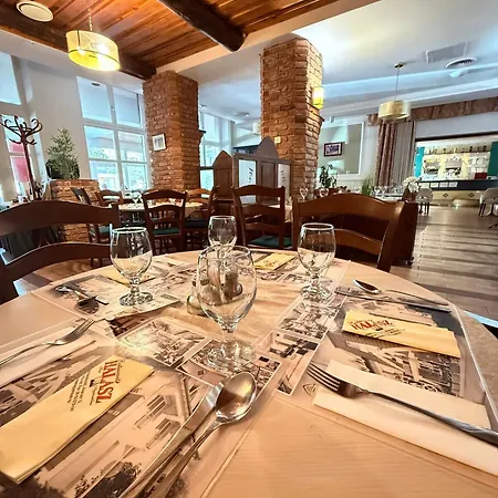 Negy Evszak Hotel 3*